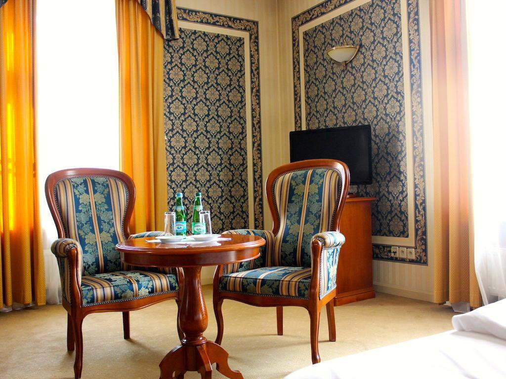 Rezydencja Willa Park & Restauracja Legnica Zimmer foto