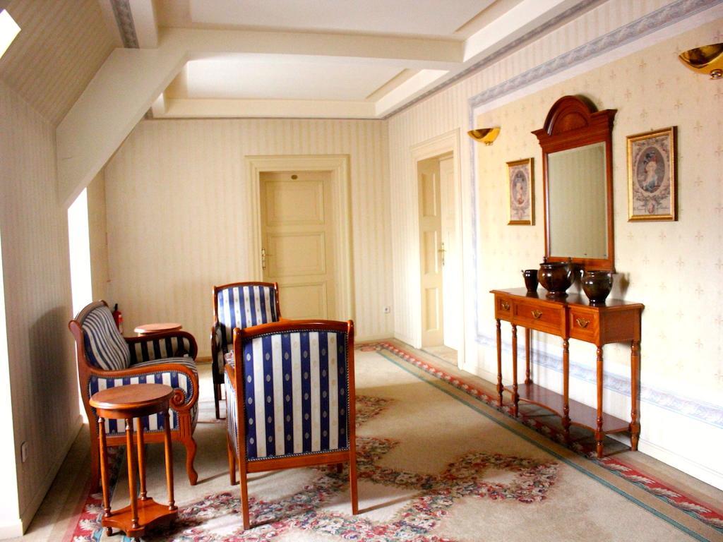 Rezydencja Willa Park & Restauracja Legnica Exterior foto